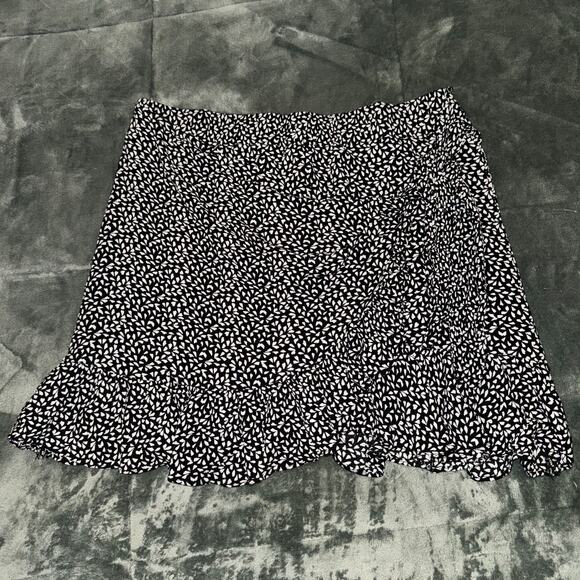 Arula Wrap Mini Skirt Women’s X Black White Floral Print Rayon Ruffle Hem Boho - Picture 1 of 8